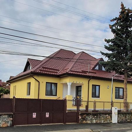 Yellow House Sybin Zewnętrze zdjęcie
